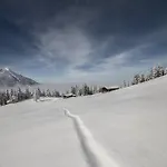 ホテル Berlin Tegernsee 3*