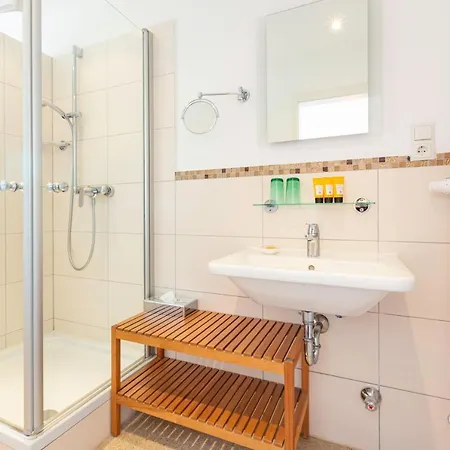 Berlin Tegernsee Hotel 3*