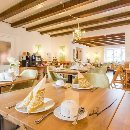Berlin Tegernsee Hotel *